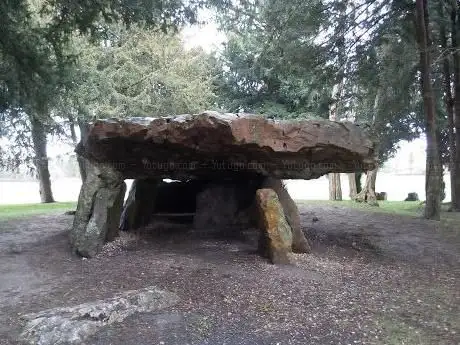 Dolmen de la Grotte aux Fées