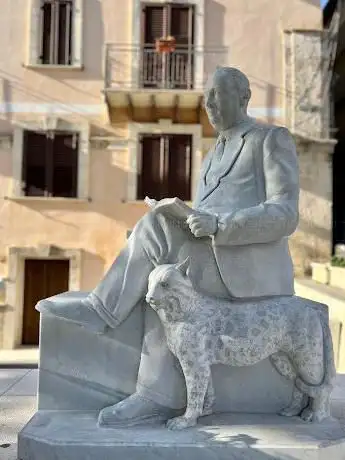 Statua Giuseppe Tomasi di Lampedusa