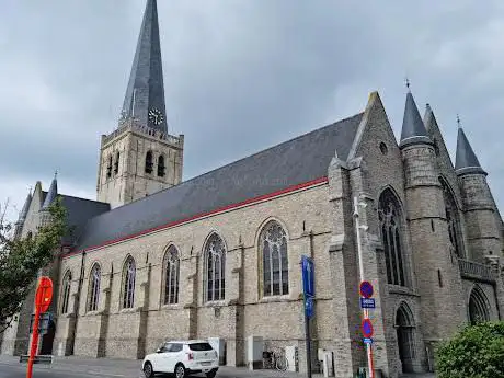 Sint-Amandus-en-Blasius Kerk Waregem