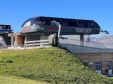 Helmjet  Bergstation