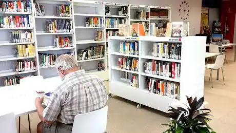 Biblioteca de CerviÃ  de les Garrigues