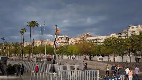 Plaça Pau Vila