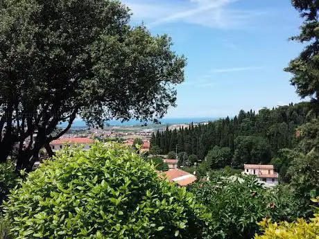 Piazzale Don Giovanni Minzoni