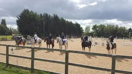 Moores Farm Equestrian Centre