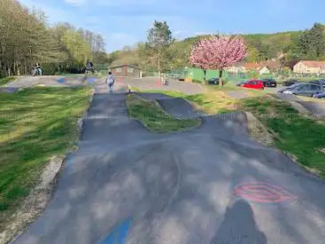 PUMPTRACK