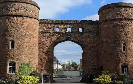 Entrance to Arbury Hall and Arbury Estate