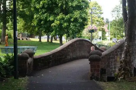 Broadwaters Mill Park