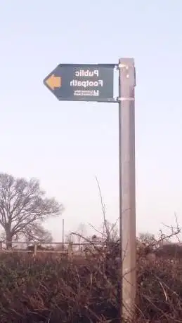 Public footpath to ashby magna