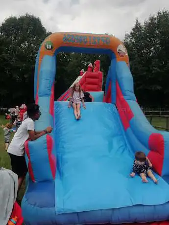 Somerset Rd Playground