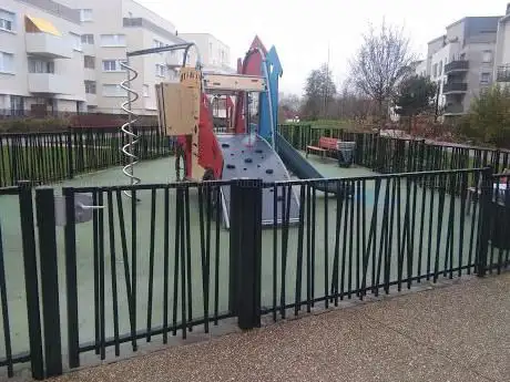 Aire de Jeux Pour Enfants