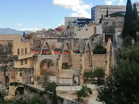 Muralla medieval del Rastre. Tram de santa Clara