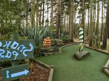 Adventure Golf