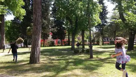 Giardini Pubblici Delle Scuole