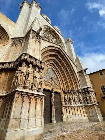 Plaça de les Cols