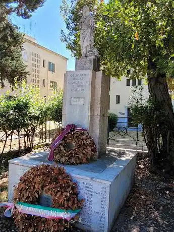 Monumento Caduti della borgata Trullo Magliana