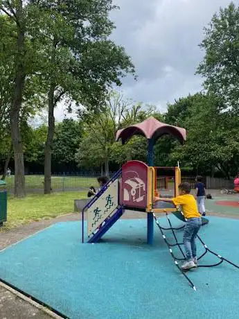 Tooting Gardens Playground