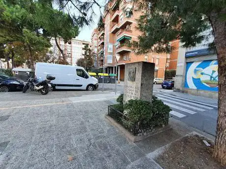 Monument al Mestre Olivella