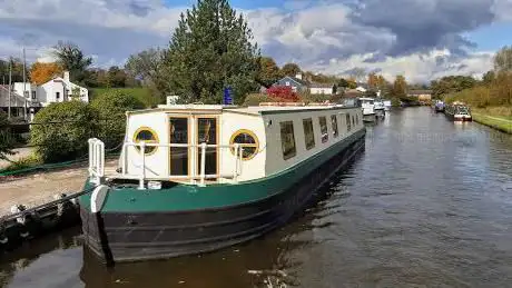 Lancaster Canal Cruises