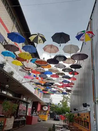 Regenschirm Straße