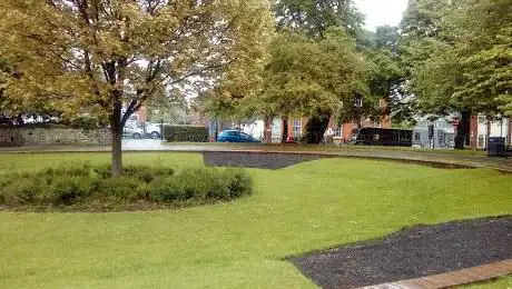 Woodhouse Square Green