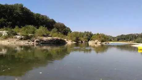 Baignade possible au bord du gardon