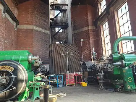 Leigh spinners engine house