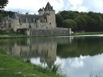 Castle of La Chapelle Angillon Wedding visit