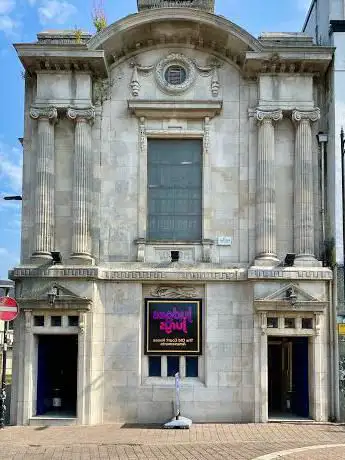 Old Court House Amusements