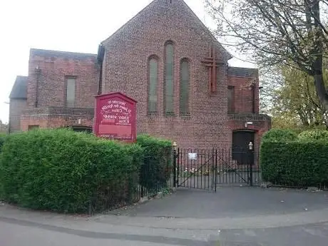 St James Church  East Dene