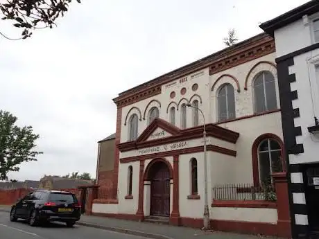 Capel Penybryn Chapel