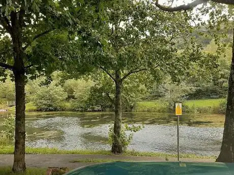 Cwmtillery Lakes