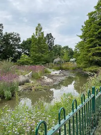 Crystal Palace Dinosaur Park