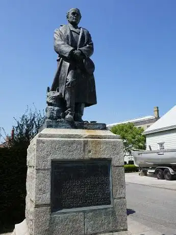 Statue of Captain Robert Falcon Scott