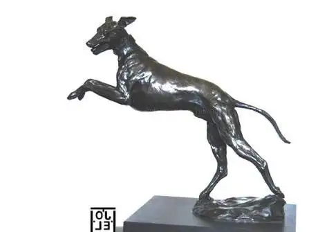 animal sculpture