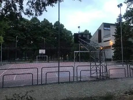 Playground Noce Nero - Campo da basket