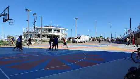 Nuovo campo da basket