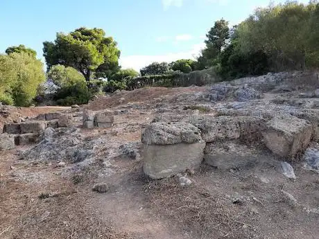 Ingresso Ai Resti Del Tempio Di Talamonaccio