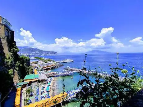 Spectacular view and stairway to beach