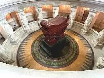 Tomb of Napoleon Bonaparte