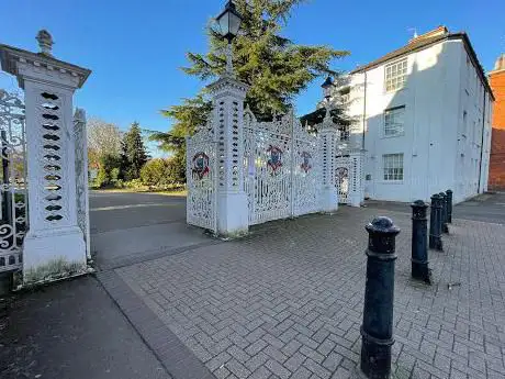 Vivary Park Gates