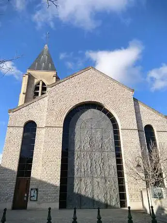 Cathédrale Sainte Geneviève et Saint Maurice