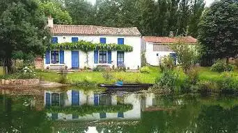 Sentier randonnée et vélo Marais Poitevin La Garette Le Vanneau Coulon