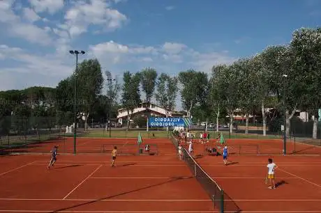 TENNIS - Impianti Sportivi Villaggio dell'Orologio