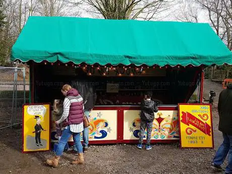 Brookside Garden Centre Fairground