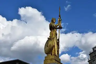 Fontaine de la Porte Dorée