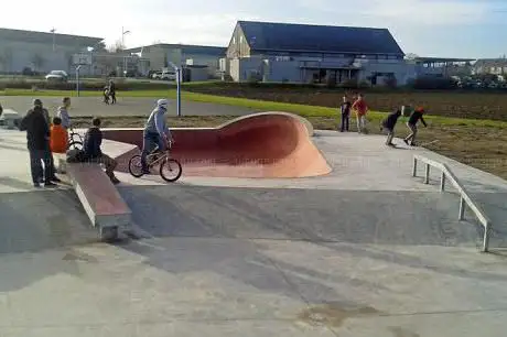 Skatepark de Beaumont-en-Véron