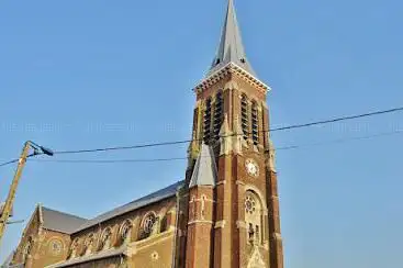 Église catholique Saint-Amand Ã  Dechy