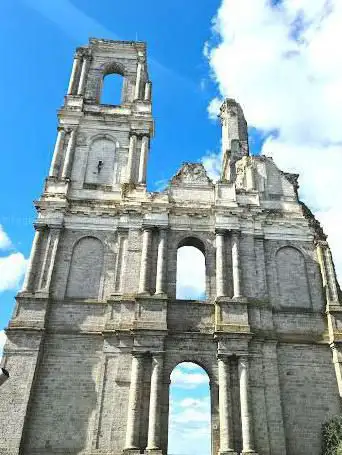 Ruins of Mont St Eloi Cathedral