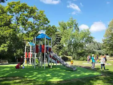 Grand Aire de Jeux de l'île Saint-Germain