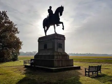 Prince Consort's Statue